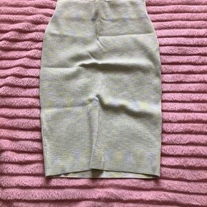 Body contour brand new skirt